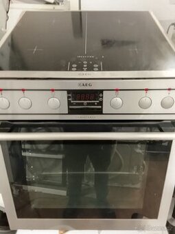 Vestavný set AEG