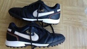 Tenisky, pohodlné, drobné špunty, značkové, Nike, Ronaldinho