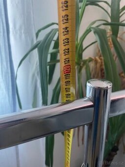 Stojan na oblečení