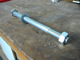 Šrouby M12 150mm, matky M12, podložky - nové