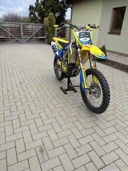 Suzuki rmz 250