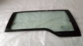 Nissan Terrano – Sklo kufru