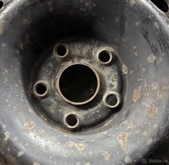 Komplt x: Nové Conineal zimní + plech disk + VW plast