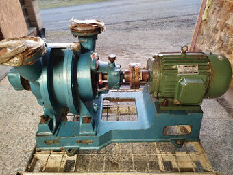 Oběhové nebo dopravní čerpadlo kapalin.