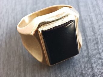 Zlatý 14k pánský prsten s onyxem vel.64 váha 9,5g