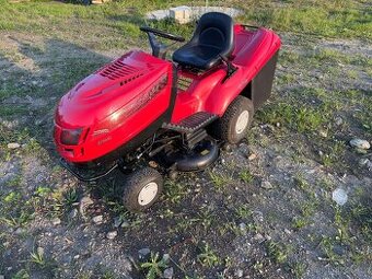 zahradní traktor CastelGarden