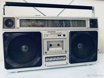 Radiomagnetofon/boombox Universum CTR 2605, rok 1984