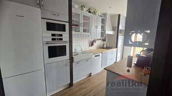 Prodej krásného, mezonetového bytu 4+1, 115m2, s balkónem, z