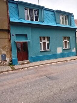 Rodinný dům 4+1 s dvorkem, Mladá Vožice (okr. Tábor)