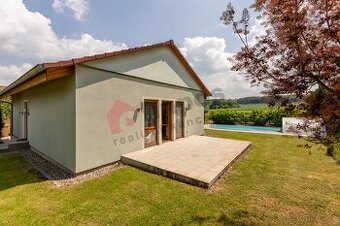 Pronájem rodinného domu v Postřižíně,  jen pár minut od Prah