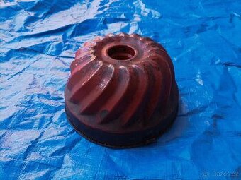 Smaltovaná forma na bábovku