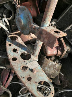 Zetor 25 - sloupek řízení a přístrojová deska