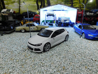 model auta VW Scirocco R biela farba Otto mobile 1:18