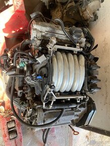 Prodám motor 2.4 V6 121KW