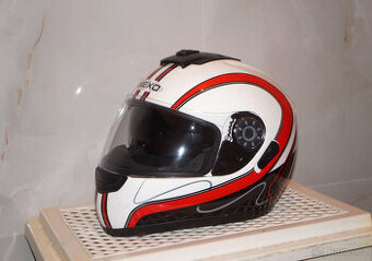 Skoro nová helma na motorku M motocyklová přilba Nexo 57-58