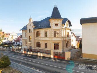 Prodej, byt 2+kk, 65 m², sklep, parkování, Prachatice
