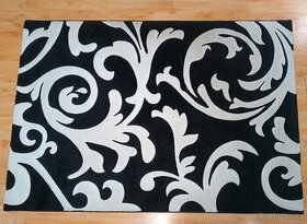 Černobílý koberec (230×160 cm)