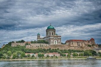 Predám zabehnutý Penzion Štúrovo na Slovensku