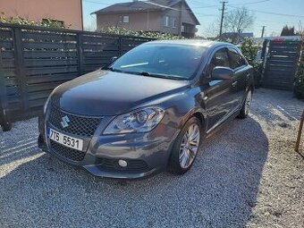 Suzuki Kizashi 2.4i 4x4 automat 198tkm - 1