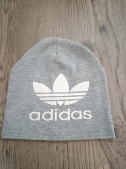Čepice Adidas vel 1-2 roky