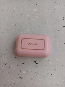 PRIMO TOUCH TWS PINK SLUCHÁTKA TRUST