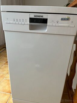 Myčka na nádobí Siemens úzká