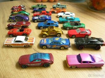 AUTÍČKA HOT WHEELS
