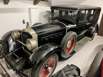 1928 Packard Model 443