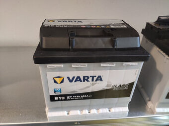Autobaterie VARTA Black Dynamic 45Ah 400A B19