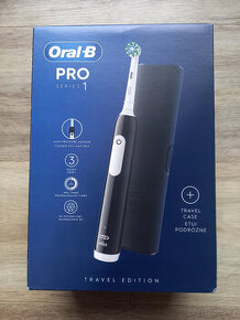 Eletrický zubní kartáček Oral-B Pro 1 černý nový