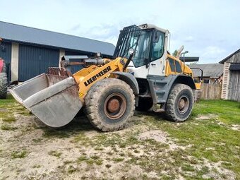 Kolovy nakladac LiEBHERR 538
