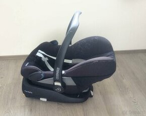 Autosedačka Maxi-Cosi Pebble (0 - 18měs)+ základna FamilyFix