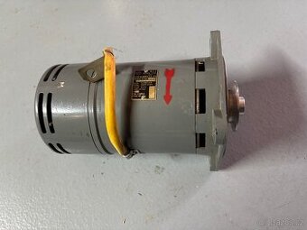 Elektromotor nový 220V 3000 ot.