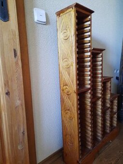 Stojan na CD