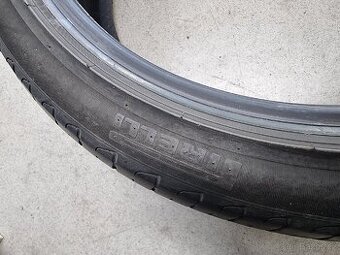 Pneu Pirelli 235/40r19