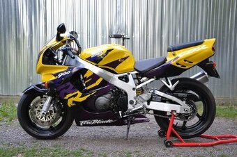 Honda CBR 900RR Fireblade SC33