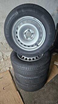 195/65R15 - 1