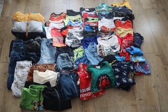 Balík chlapeckého oblečení, 71 ks, vel. 128