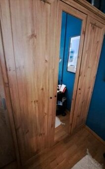2x ŠATNÍ SKŘÍŇ IKEA ASPELUND