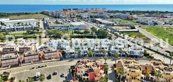 Přízemní apartmán 3+1 se zahradou jen 700 metrů od moře