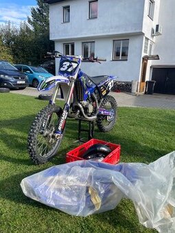 Yamaha YZ 125