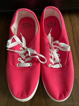 Růžové tenisky vel. 40 nové