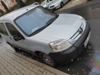 Peugeot partner diesel s platnou technickou