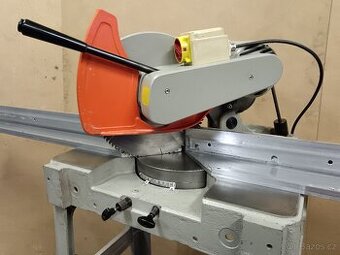 Pila na HLINÍK DŘEVO PVC, kotoučová pokosová pila
