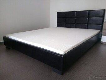 Postel dvoulůžko eco kůže s matrací a rošty nový