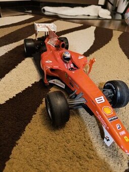 formule na dalkove ovládání Ferrari F1
