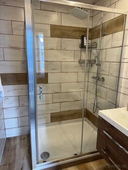 Sprchový kout (vanička a zástěna) 90x120