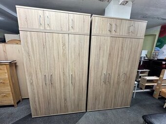 1x Krásná vysoká šatní skřín s nástavbou dub Sonoma