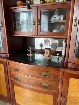 Starožitný nábytek