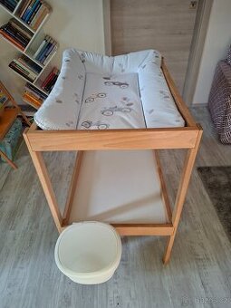 Přebalovací stůl IKEA